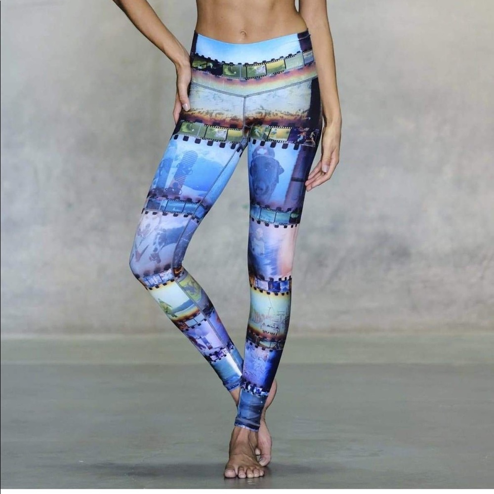 Niyama-Sol barefoot snow bunny leggings Size S